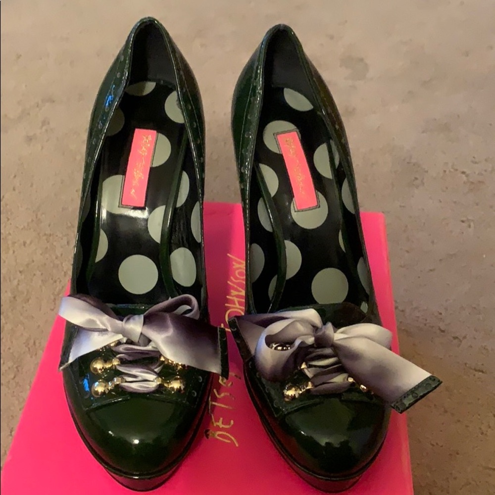 Betsey Johnson heels gossip girl